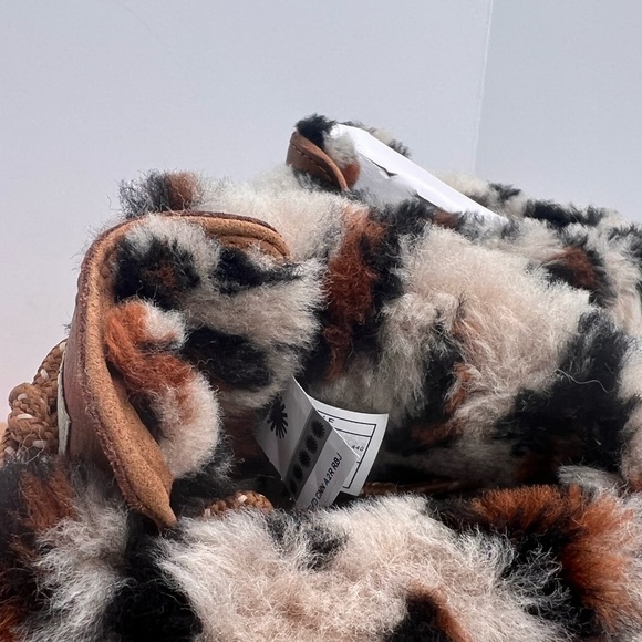 UGG Zaylee Leopard - Picture 11 of 11